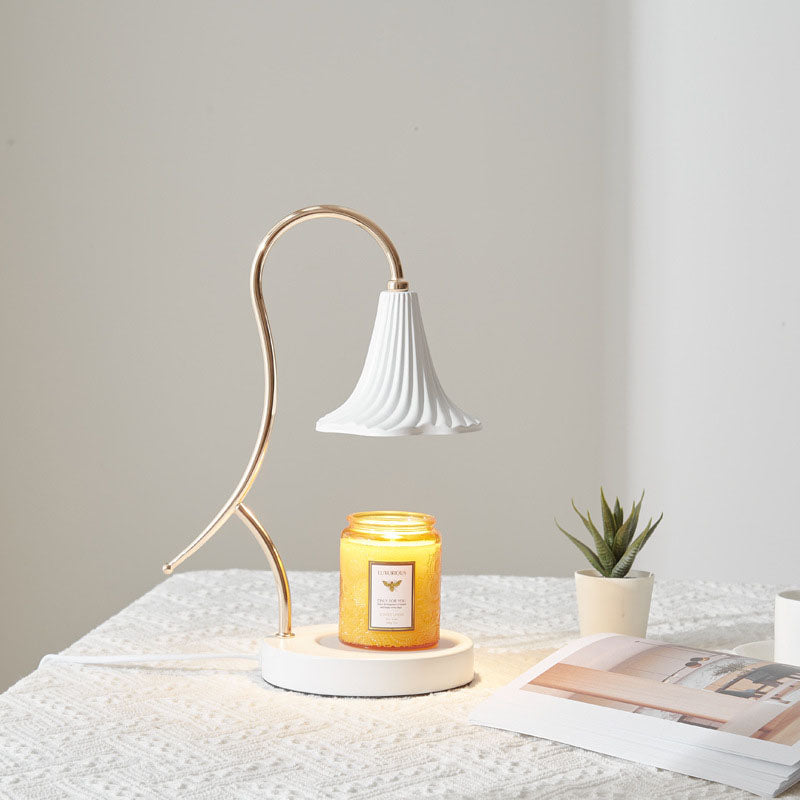 Modern Minimalist Creative Iron Flower Shape 1-Light Wax Table Lamp