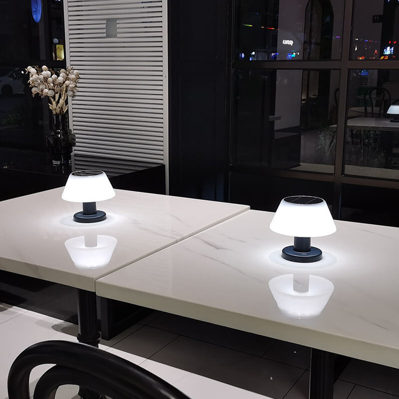 Outdoor Solar Creative Mushroom LED Table Lamp - Waterproof