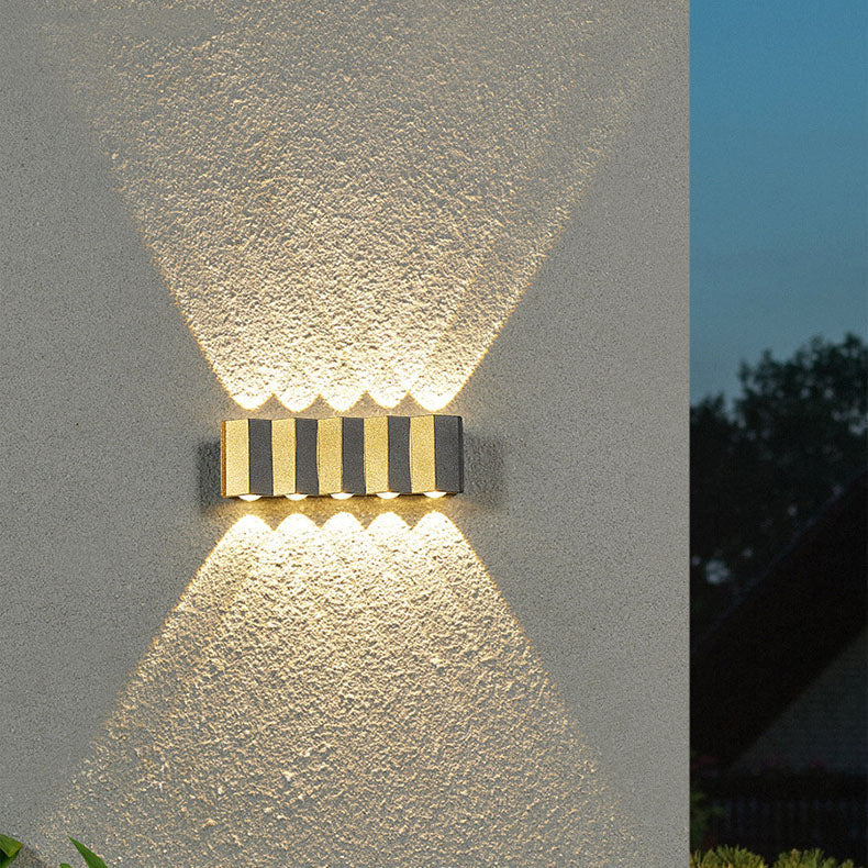 Modern Luxury Gold Aluminium Outdoor Waterproof LED Wall Light