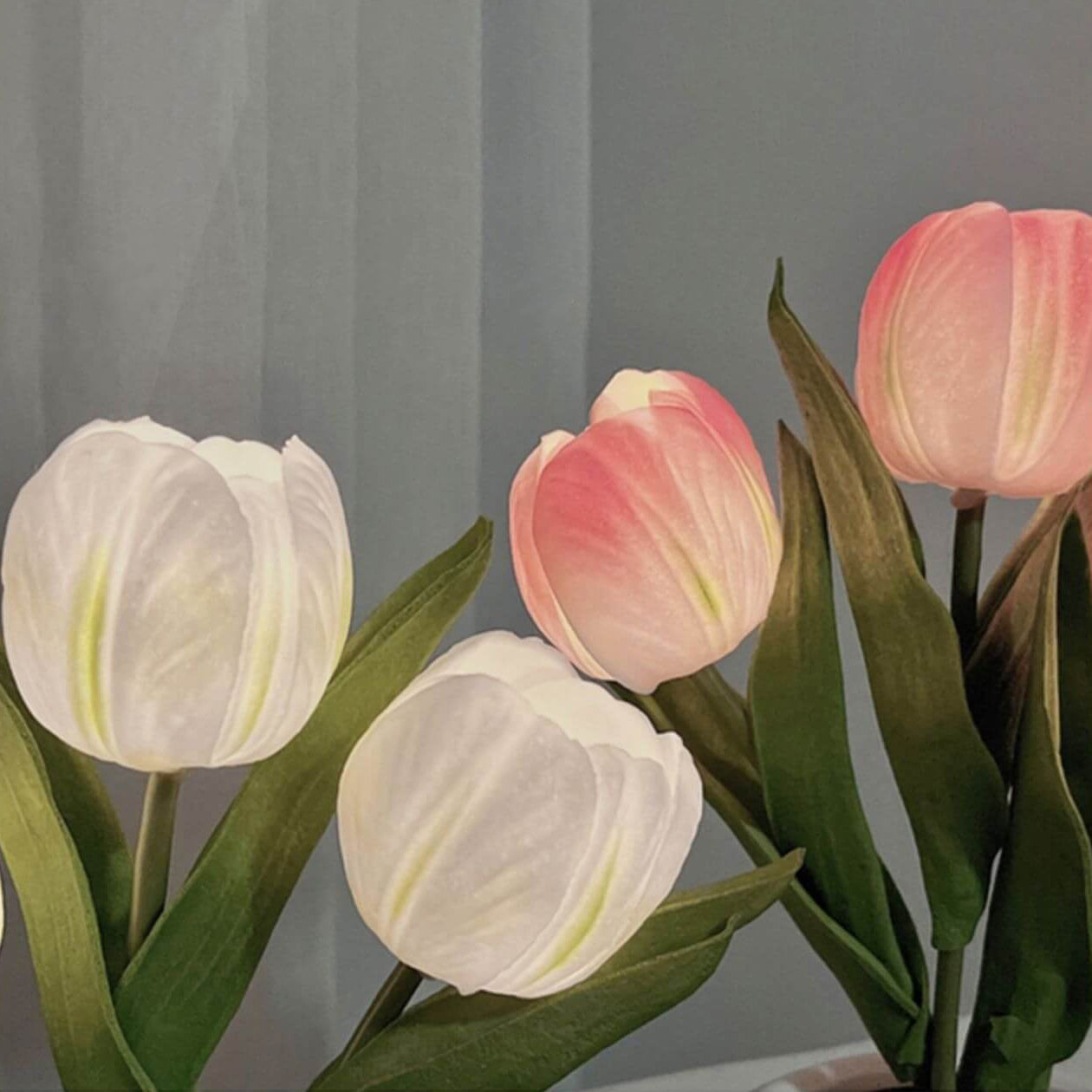 Tulip Simulation Bouquet Ceramic Pot LED Night Light Lamp