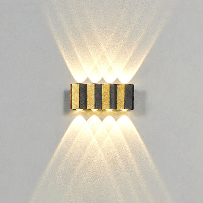 Modern Luxury Gold Aluminium Outdoor Waterproof LED Wall Light