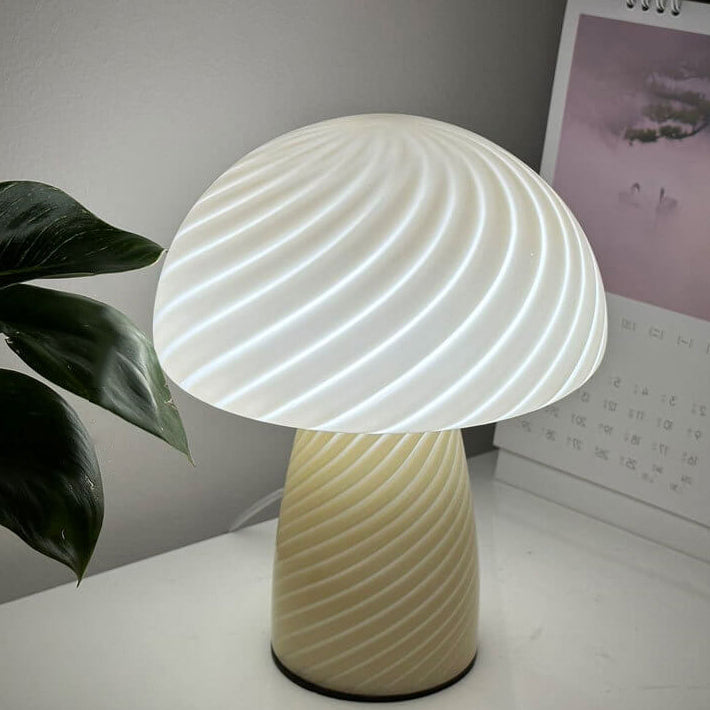 Moderne Minimalistische Mushroom Glass 1-Light Table Lamp