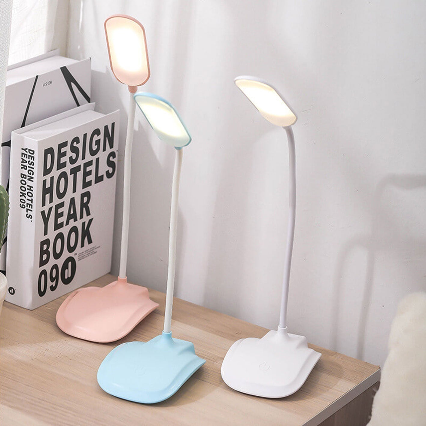 Kreative Foldable Rechargeable LED Touch Desk Lamp
