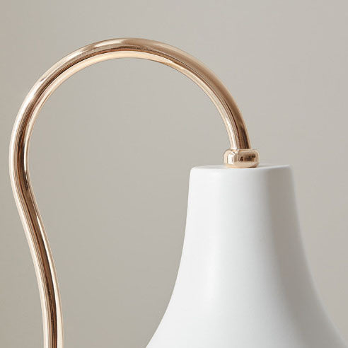 Modern Minimalist Creative Iron Flower Shape 1-Light Wax Table Lamp