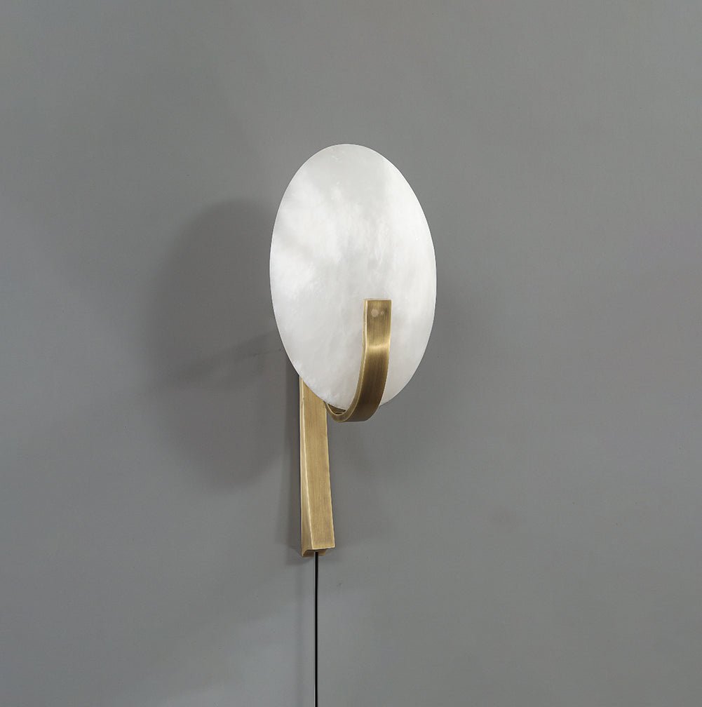 Alice Alabaster Plug-in Wall Lamp with LED and Antique Brass