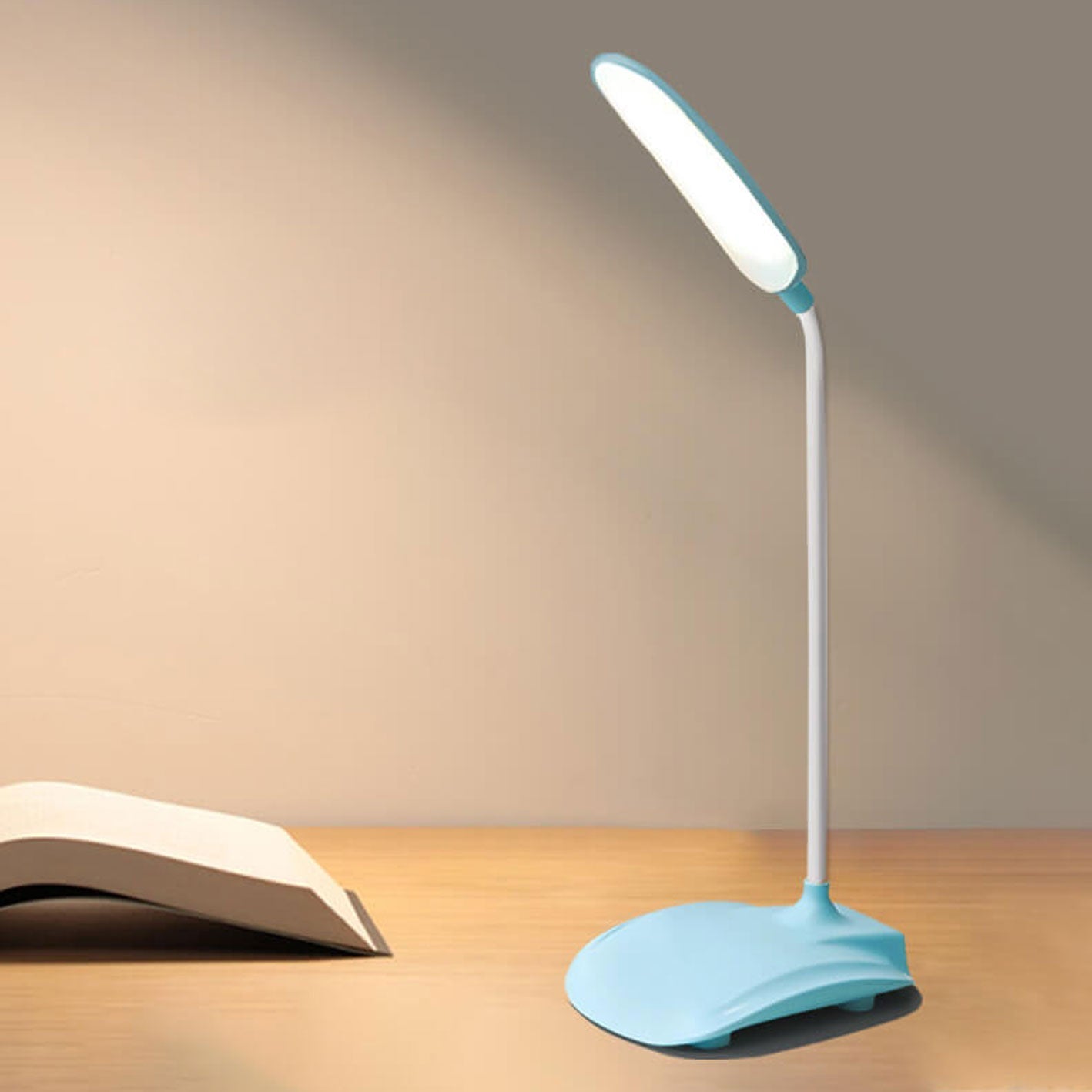Kreative Foldable Rechargeable LED Touch Desk Lamp