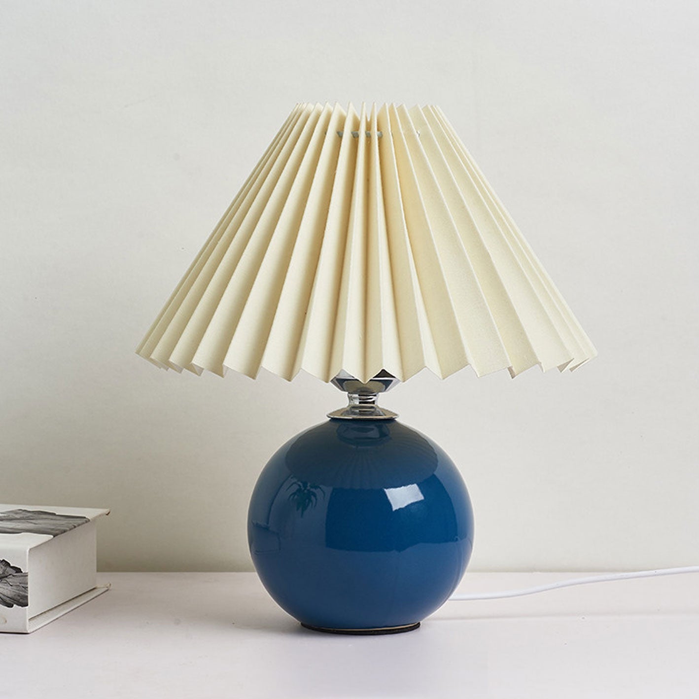 Minimalist Folded 1-Light Ceramic Table Lamp - LED Compatible