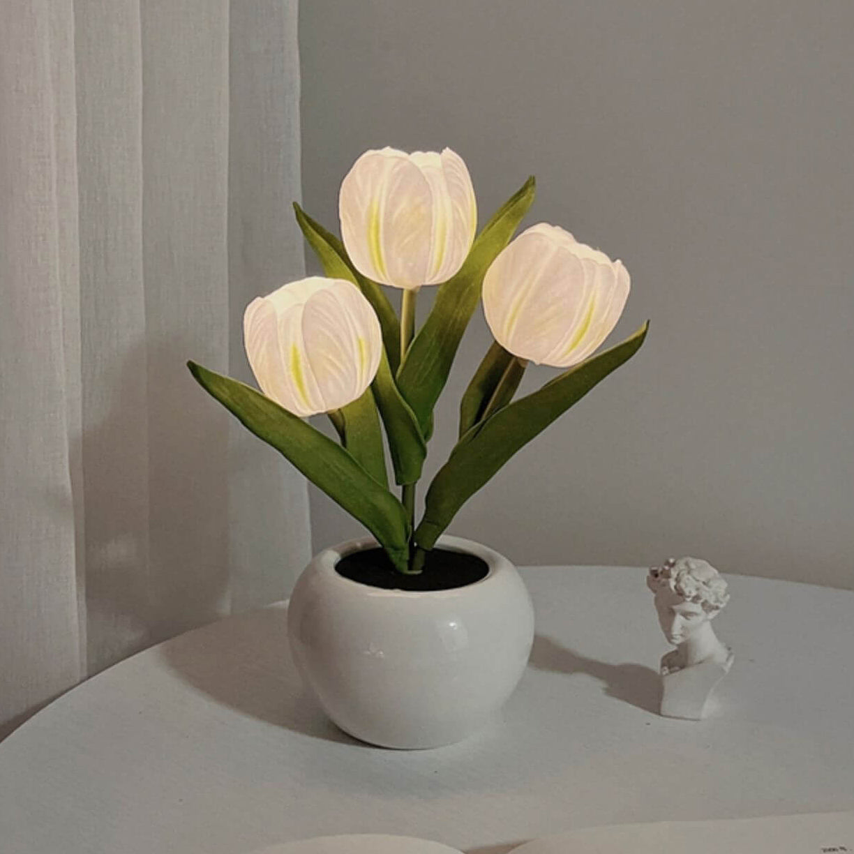 Tulip Simulation Bouquet Ceramic Pot LED Night Light Lamp