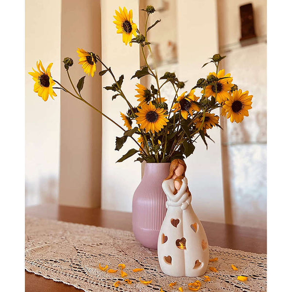 Romantic Beige Table Lamp - Elegant Design for Home Decor
