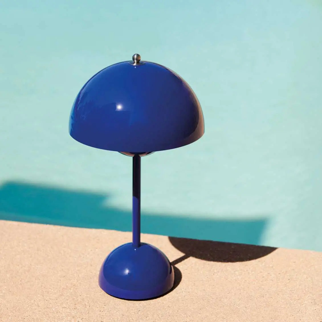 Lunaire LED Table Lamp for Modern Atmosphere Design