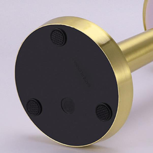 Moderne Retro Single Colour Iron USB Touch LED Table Lamp