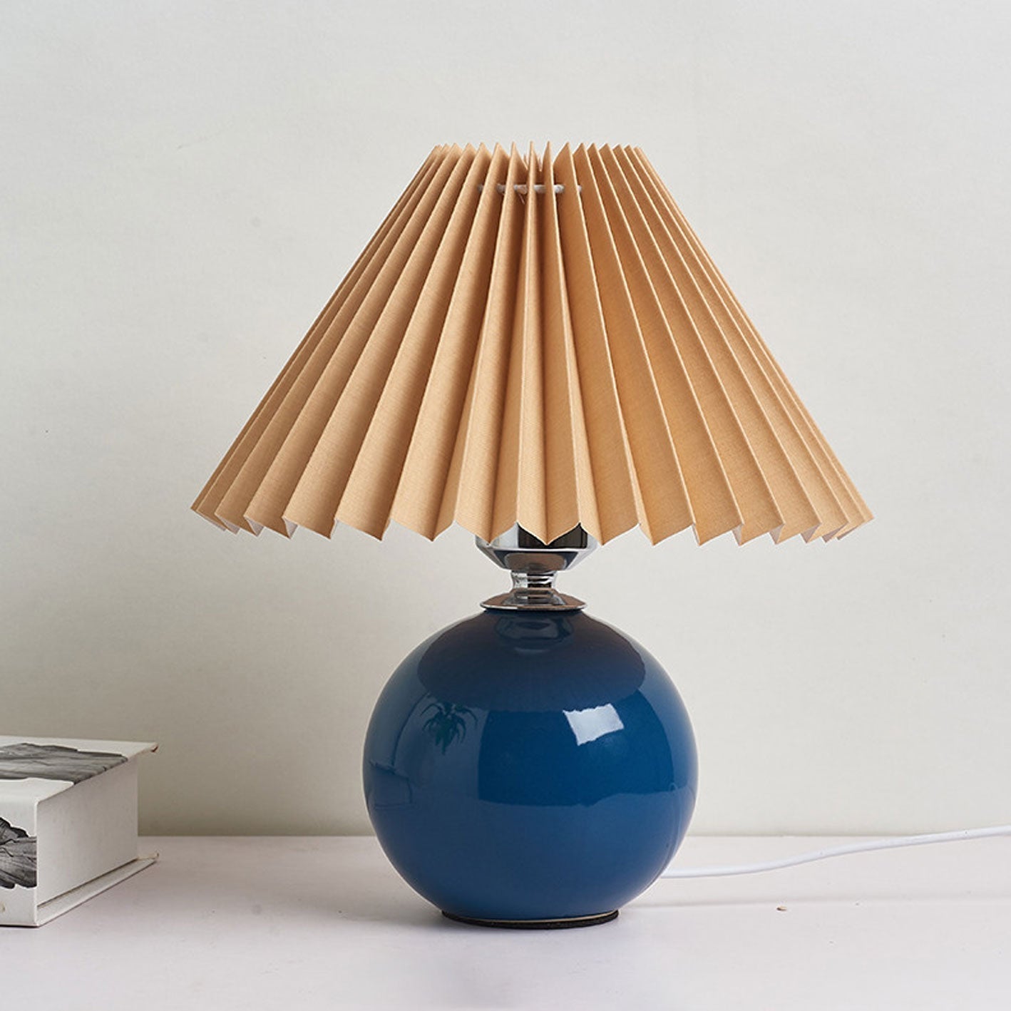 Minimalist Folded 1-Light Ceramic Table Lamp - LED Compatible