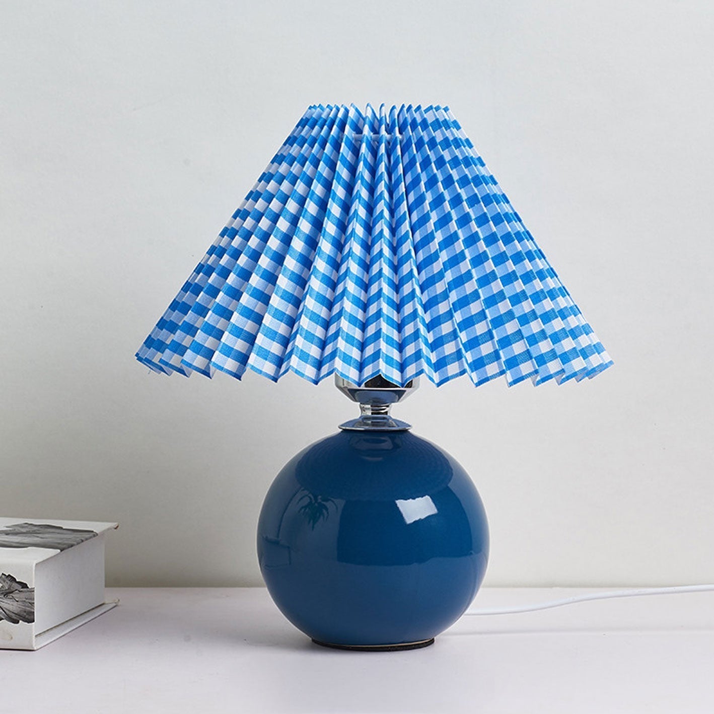 Minimalist Folded 1-Light Ceramic Table Lamp - LED Compatible