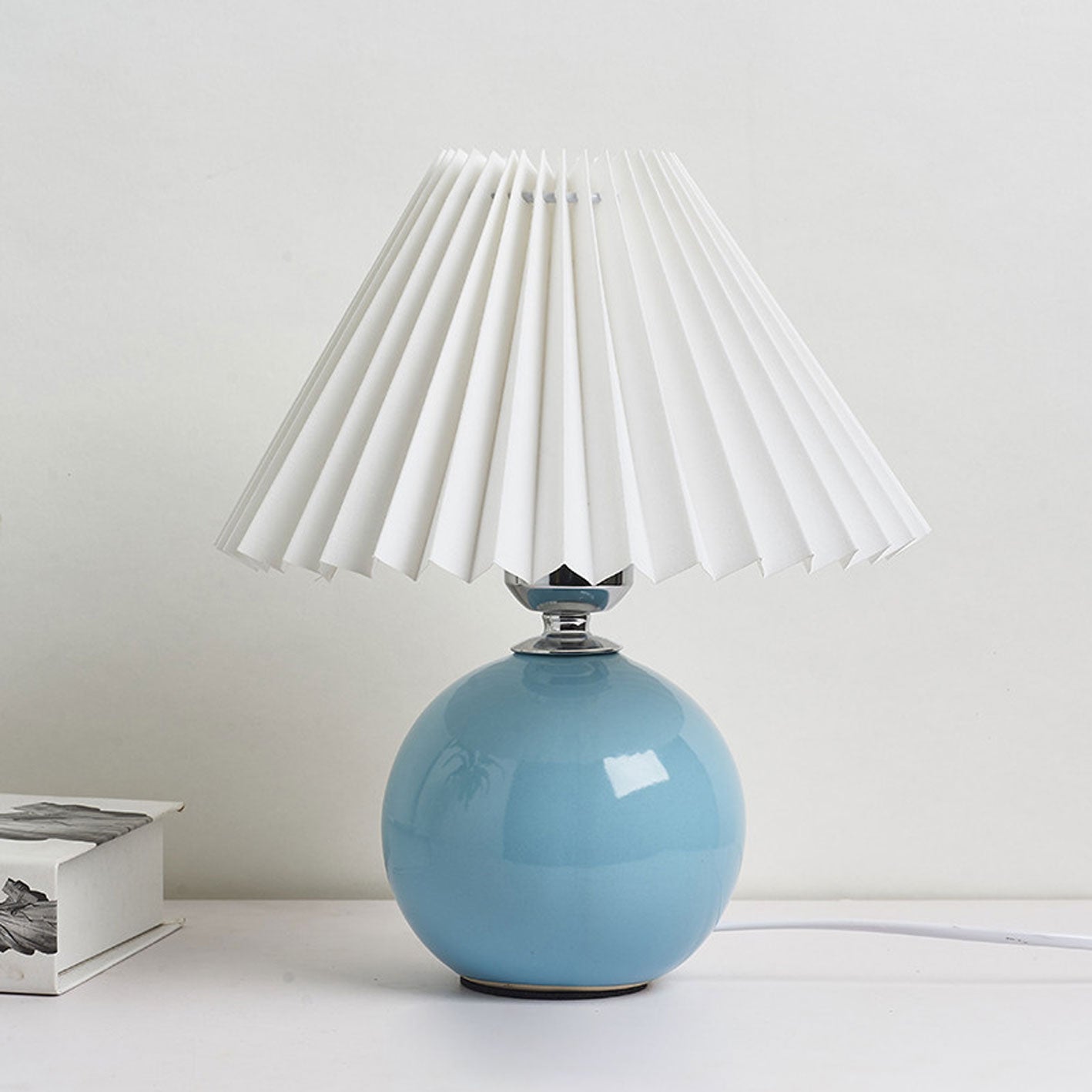 Minimalist Folded 1-Light Ceramic Table Lamp - LED Compatible