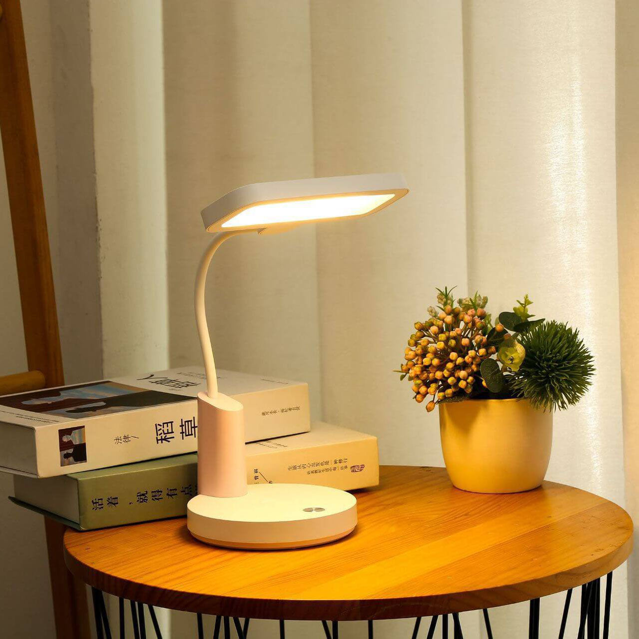 Einfache Long Shadow Round Base Touch Charge LED Desk Lamp