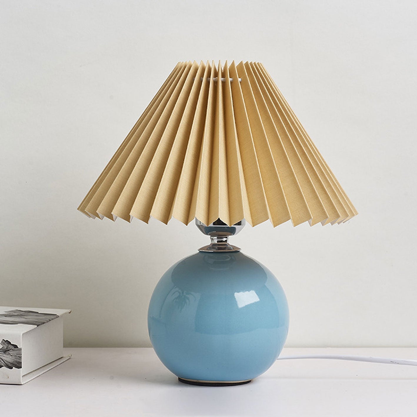 Minimalist Folded 1-Light Ceramic Table Lamp - LED Compatible