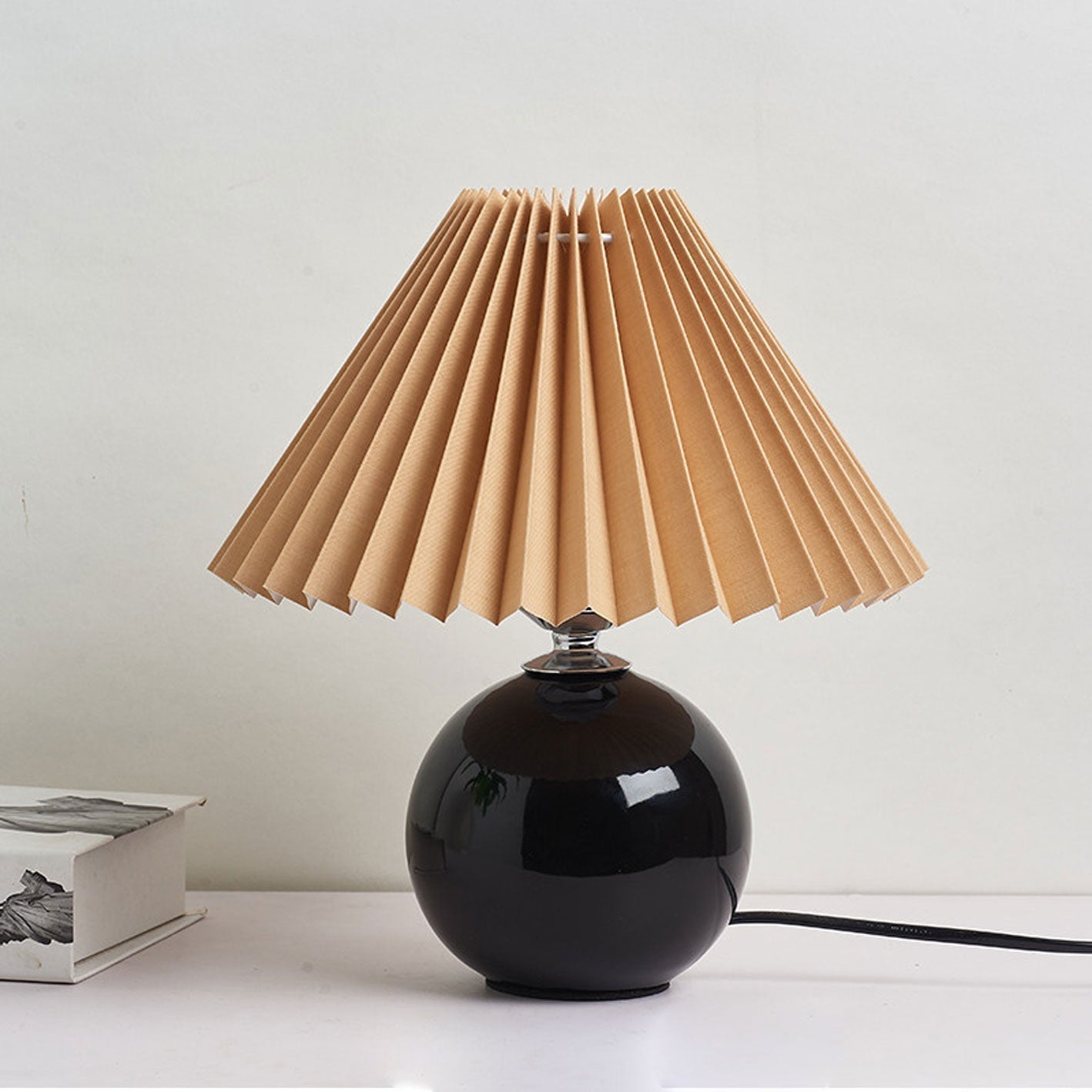 Minimalist Folded 1-Light Ceramic Table Lamp - LED Compatible