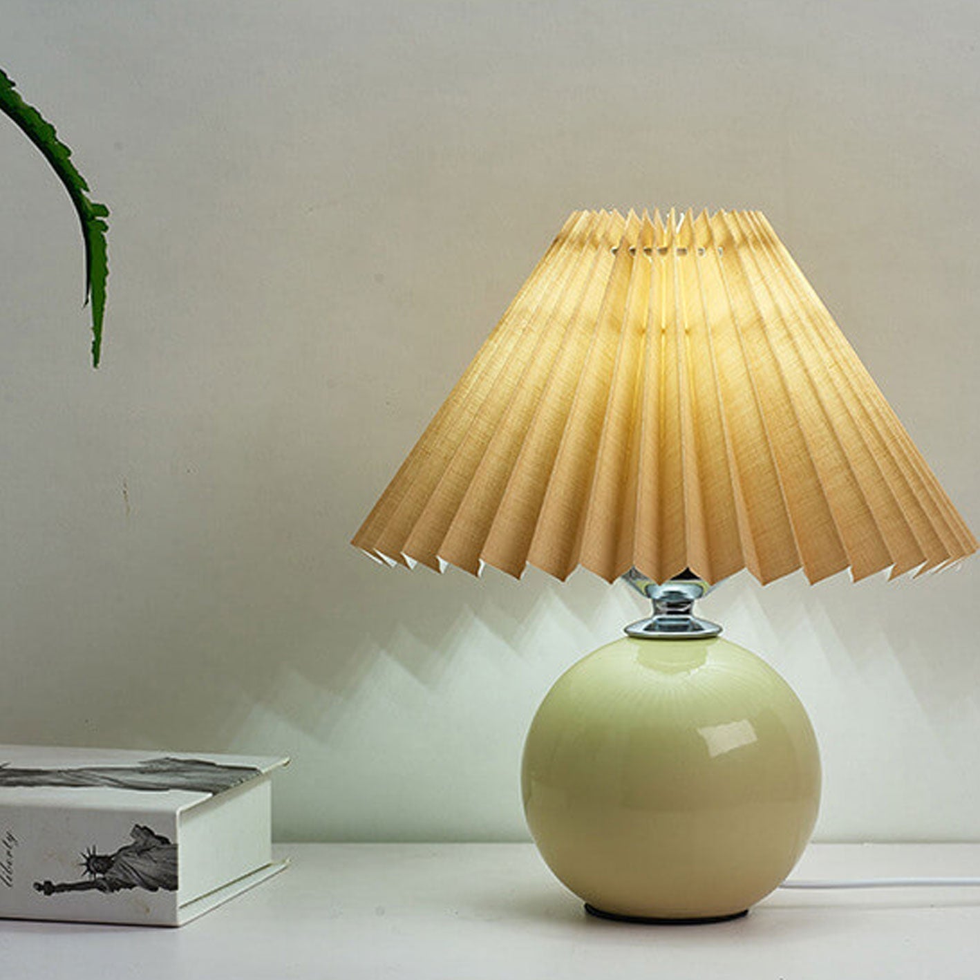 Minimalist Folded 1-Light Ceramic Table Lamp - LED Compatible