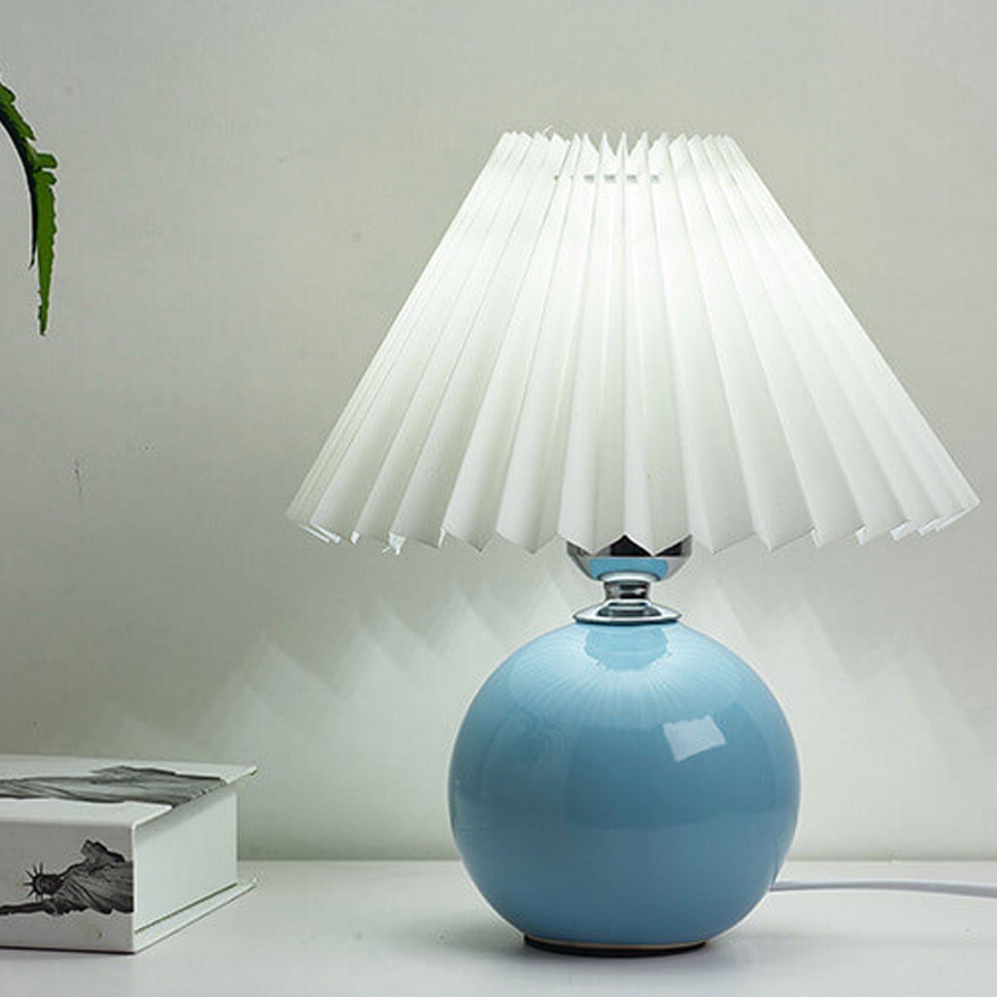 Minimalist Folded 1-Light Ceramic Table Lamp - LED Compatible