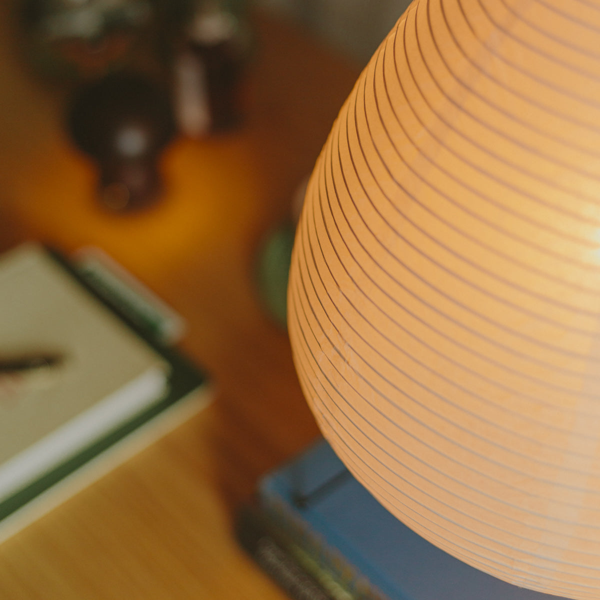 Essential Rice Paper Lamp - Handcrafted Minimalist Design with Warm Glow