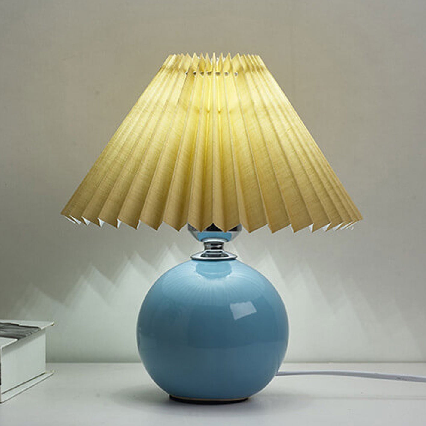 Minimalist Folded 1-Light Ceramic Table Lamp - LED Compatible