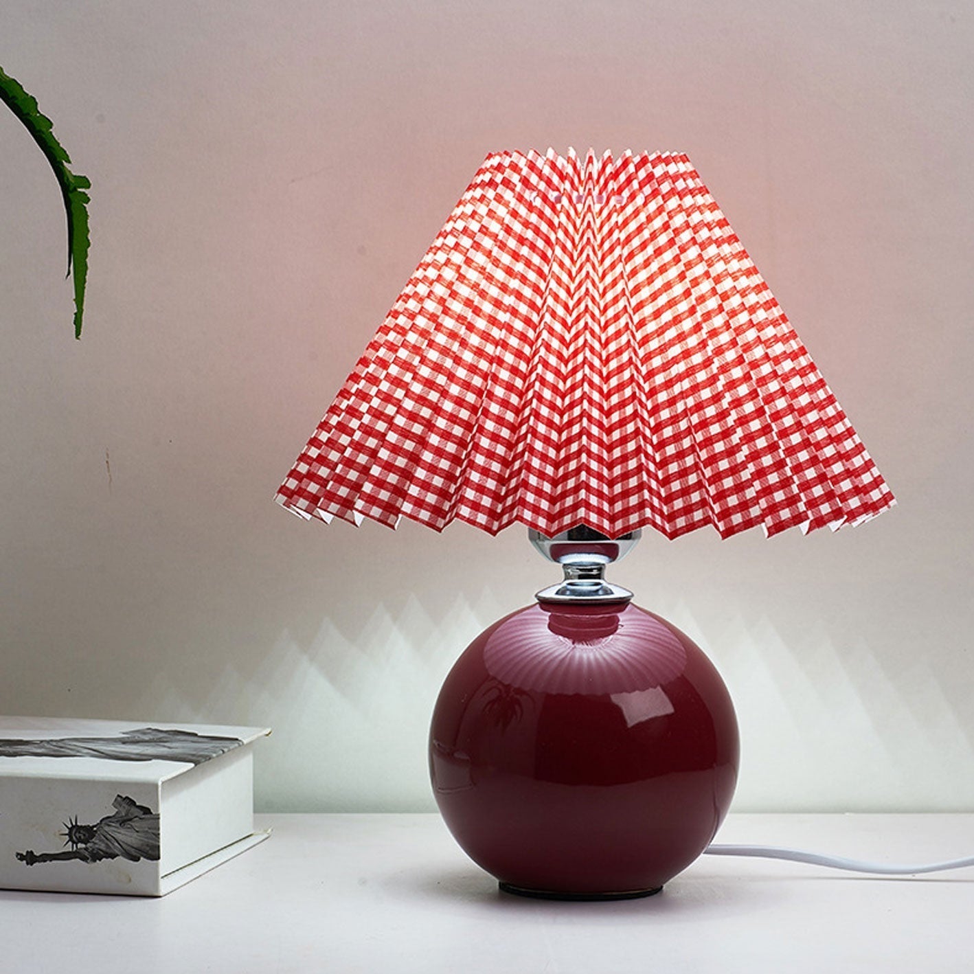 Minimalist Folded 1-Light Ceramic Table Lamp - LED Compatible