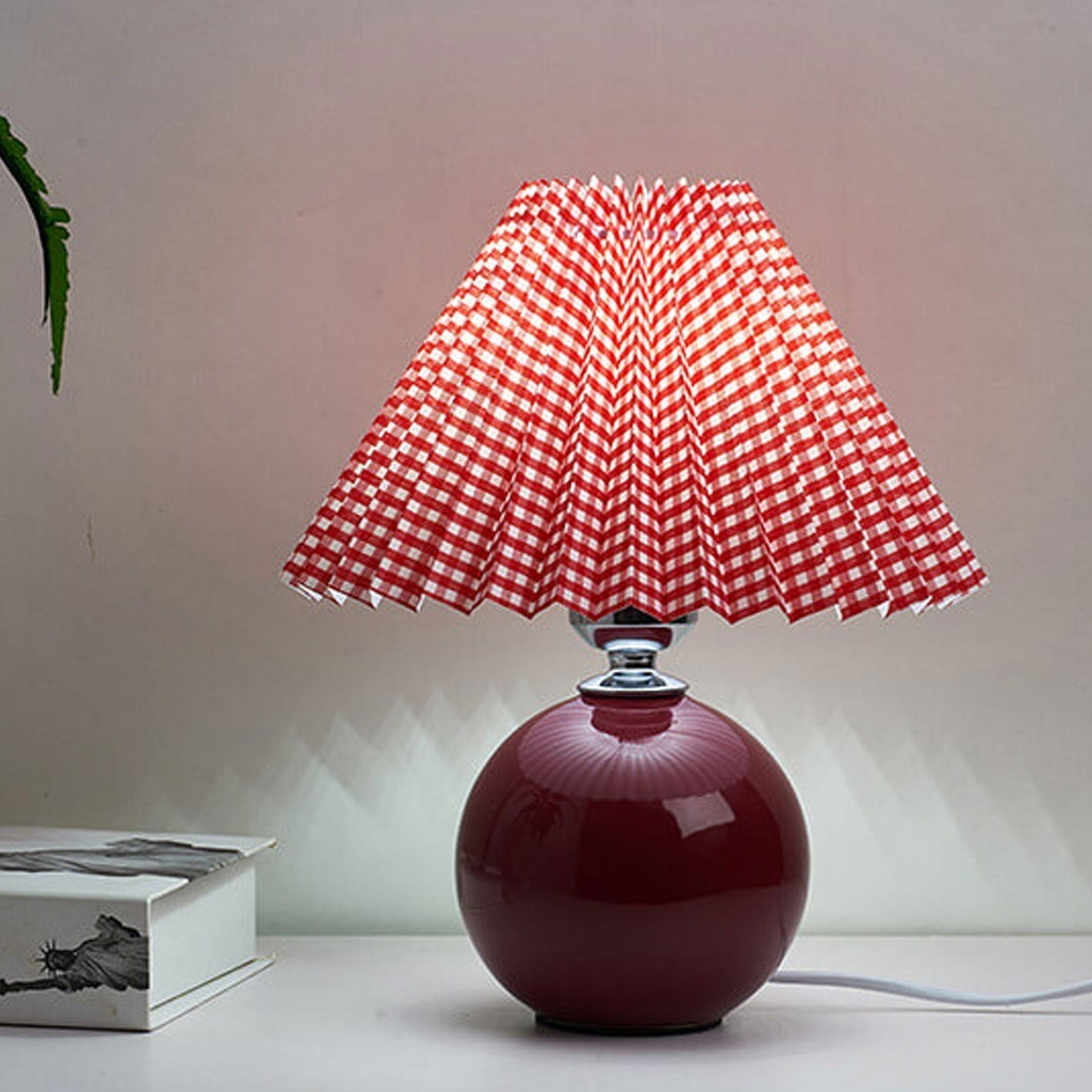 Minimalist Folded 1-Light Ceramic Table Lamp - LED Compatible