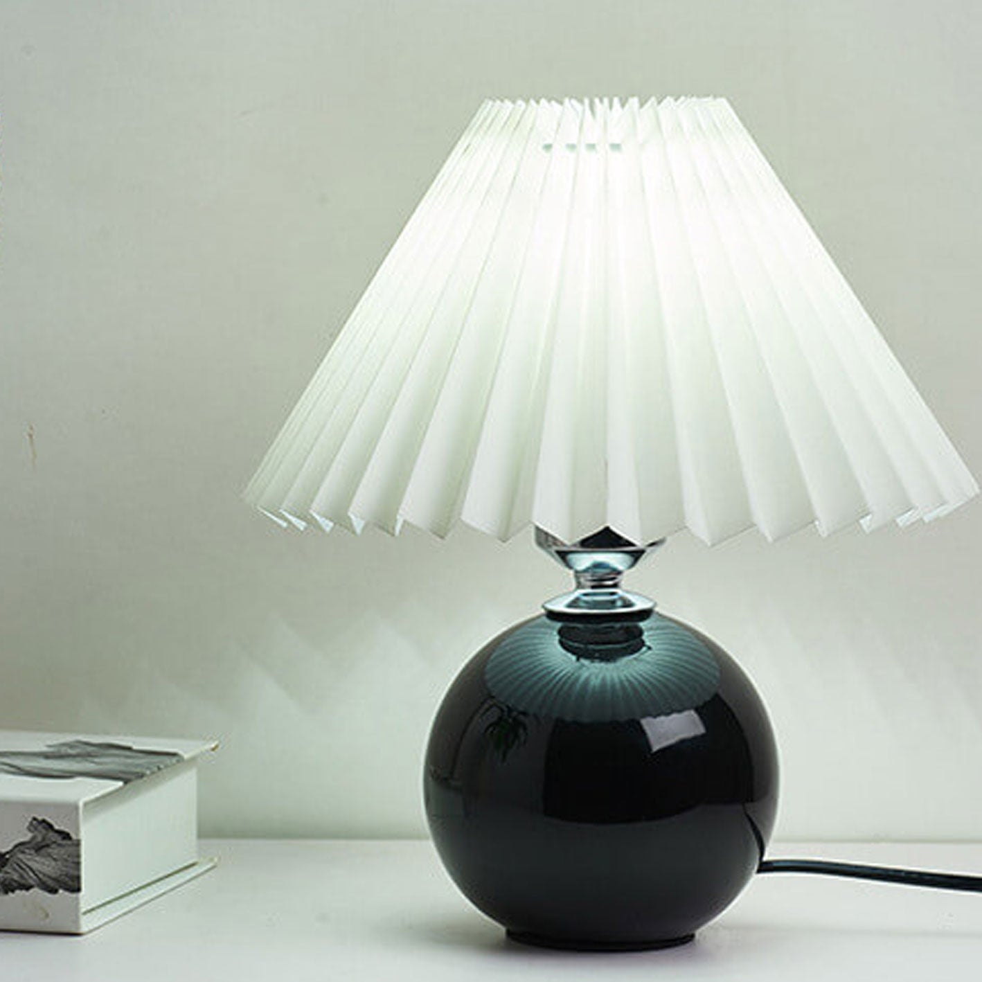 Minimalist Folded 1-Light Ceramic Table Lamp - LED Compatible