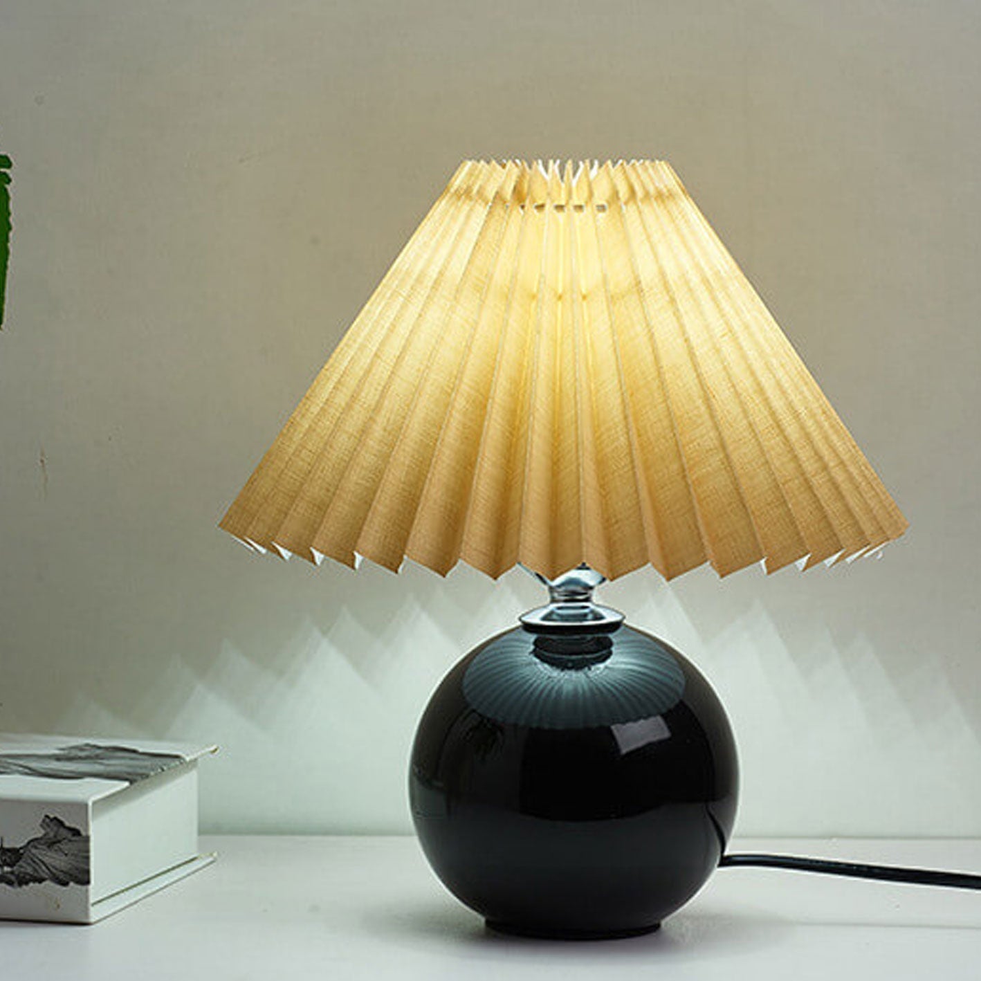 Minimalist Folded 1-Light Ceramic Table Lamp - LED Compatible