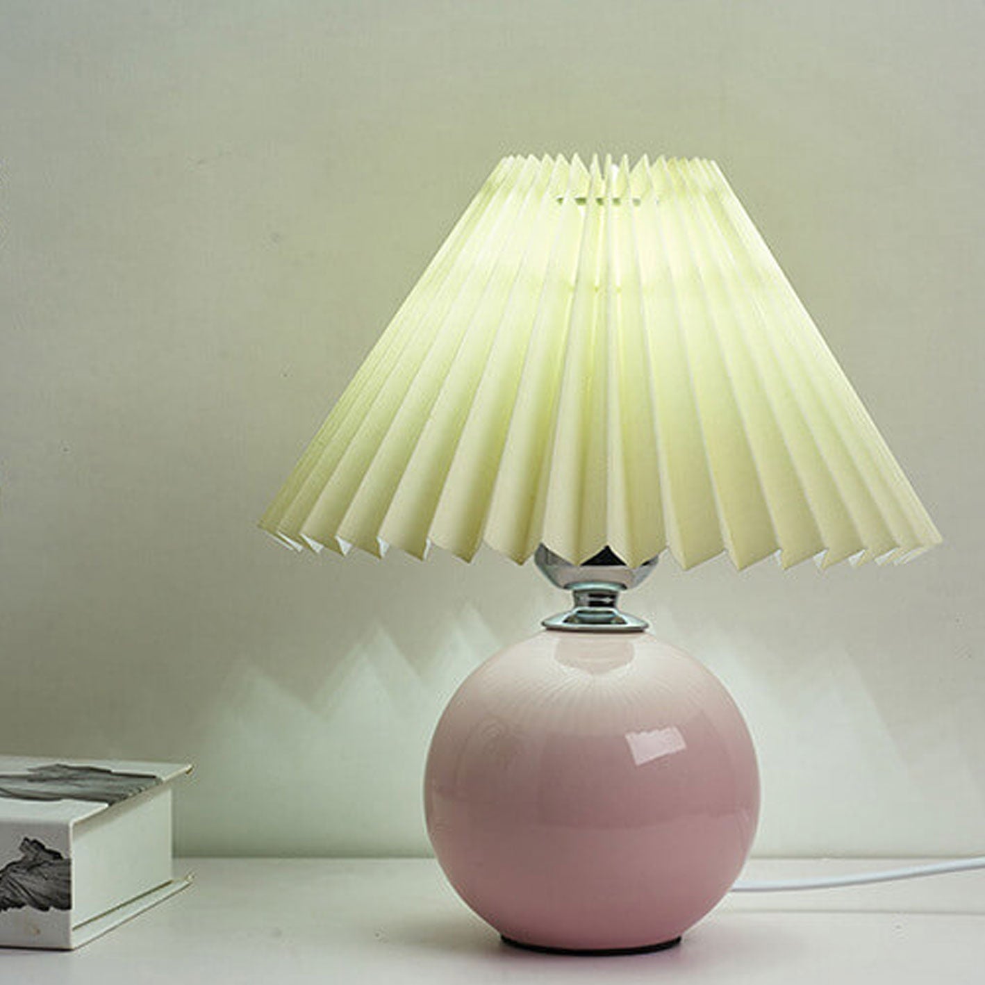 Minimalist Folded 1-Light Ceramic Table Lamp - LED Compatible