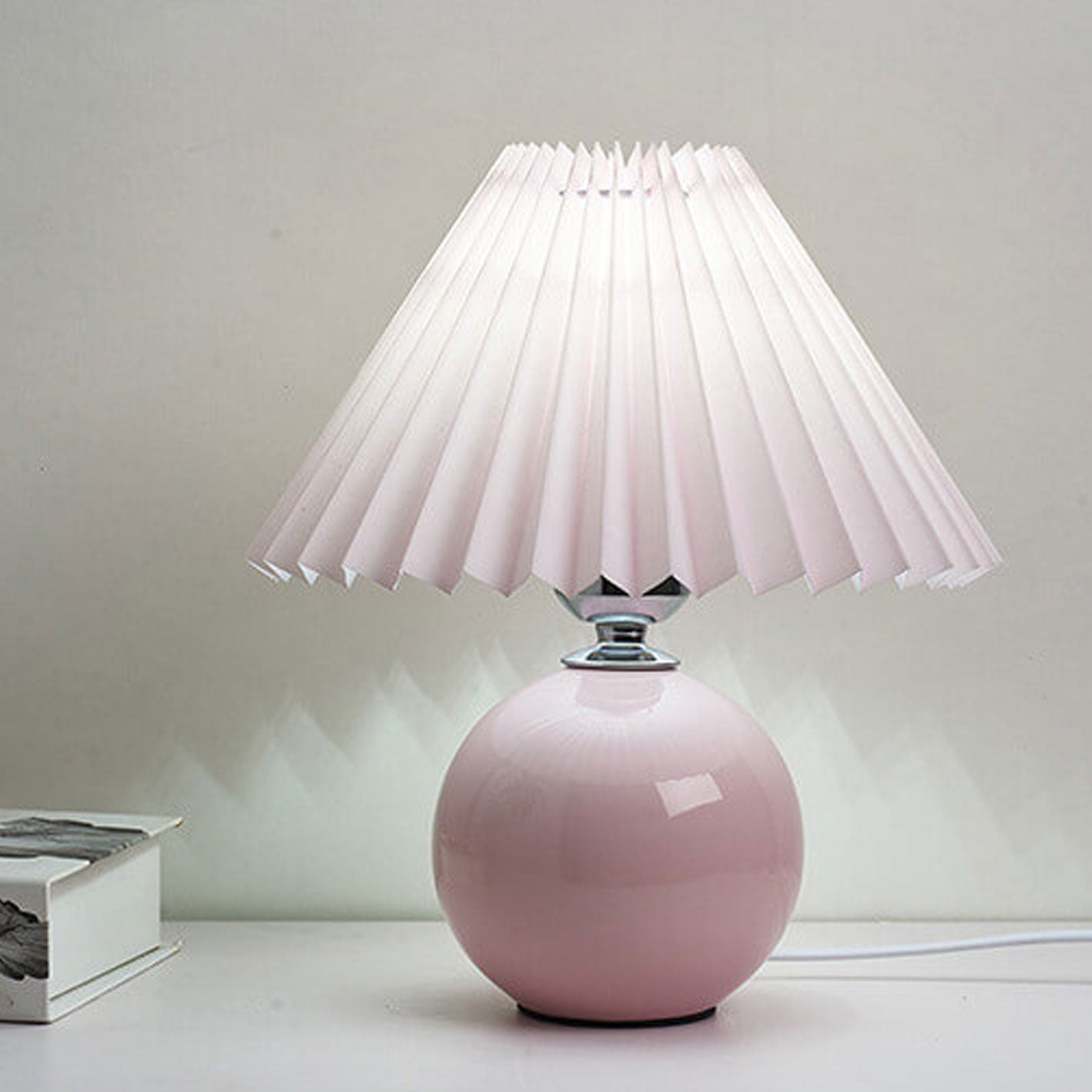 Minimalist Folded 1-Light Ceramic Table Lamp - LED Compatible
