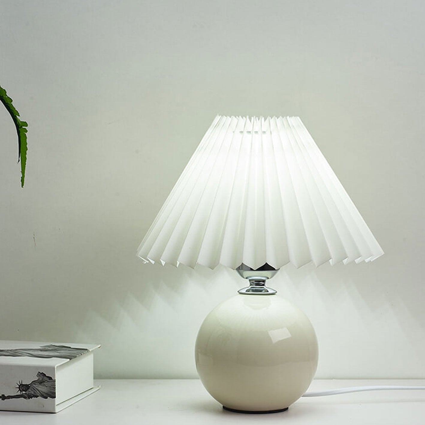 Minimalist Folded 1-Light Ceramic Table Lamp - LED Compatible