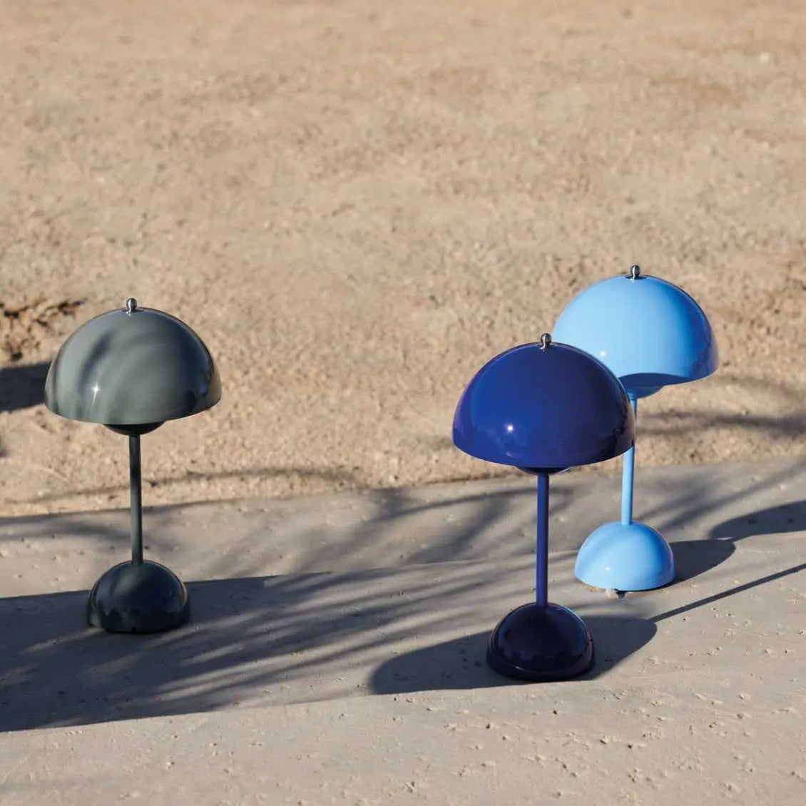Lunaire LED Table Lamp for Modern Atmosphere Design