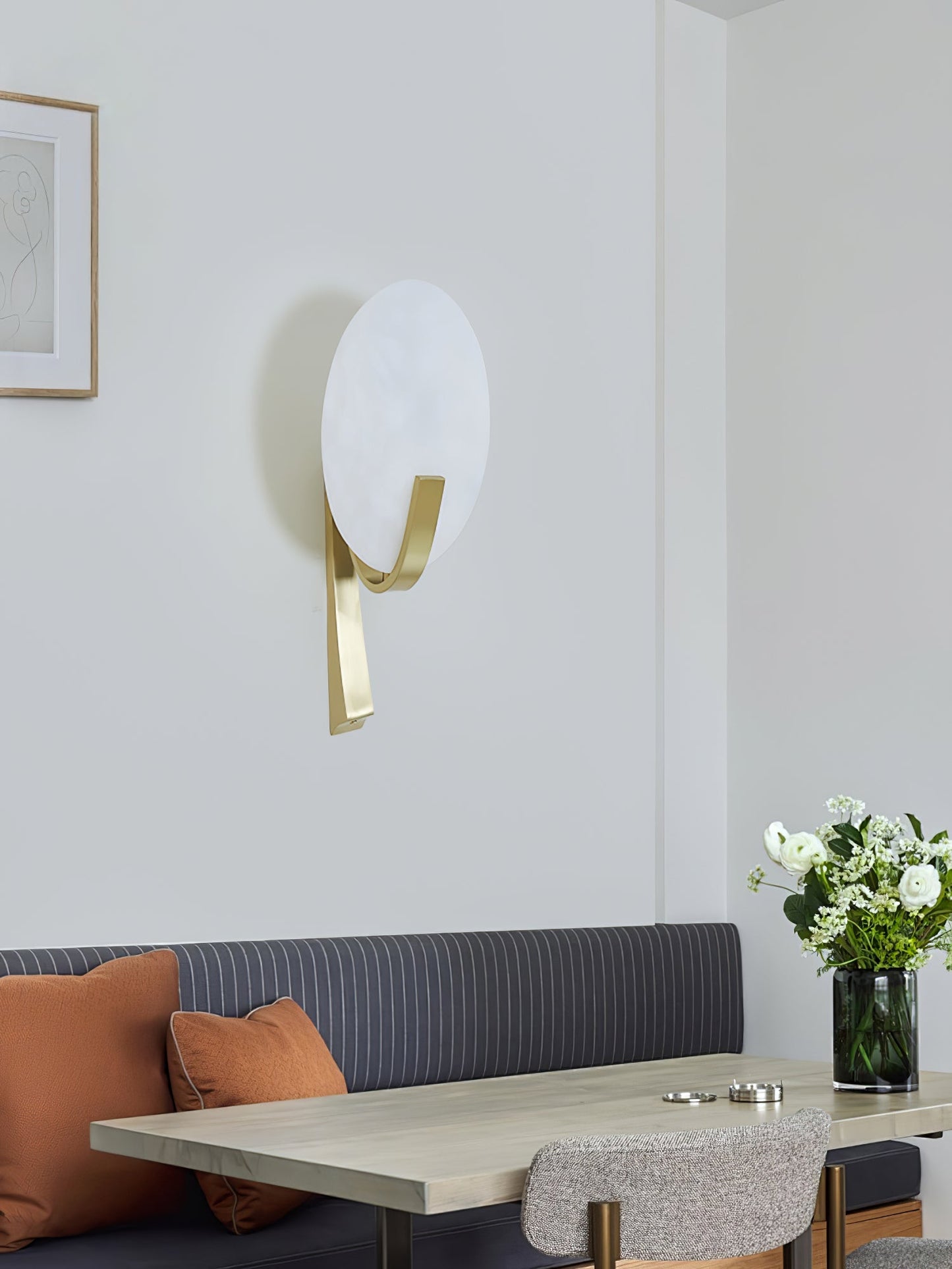 Alice Alabaster Plug-in Wall Lamp with LED and Antique Brass