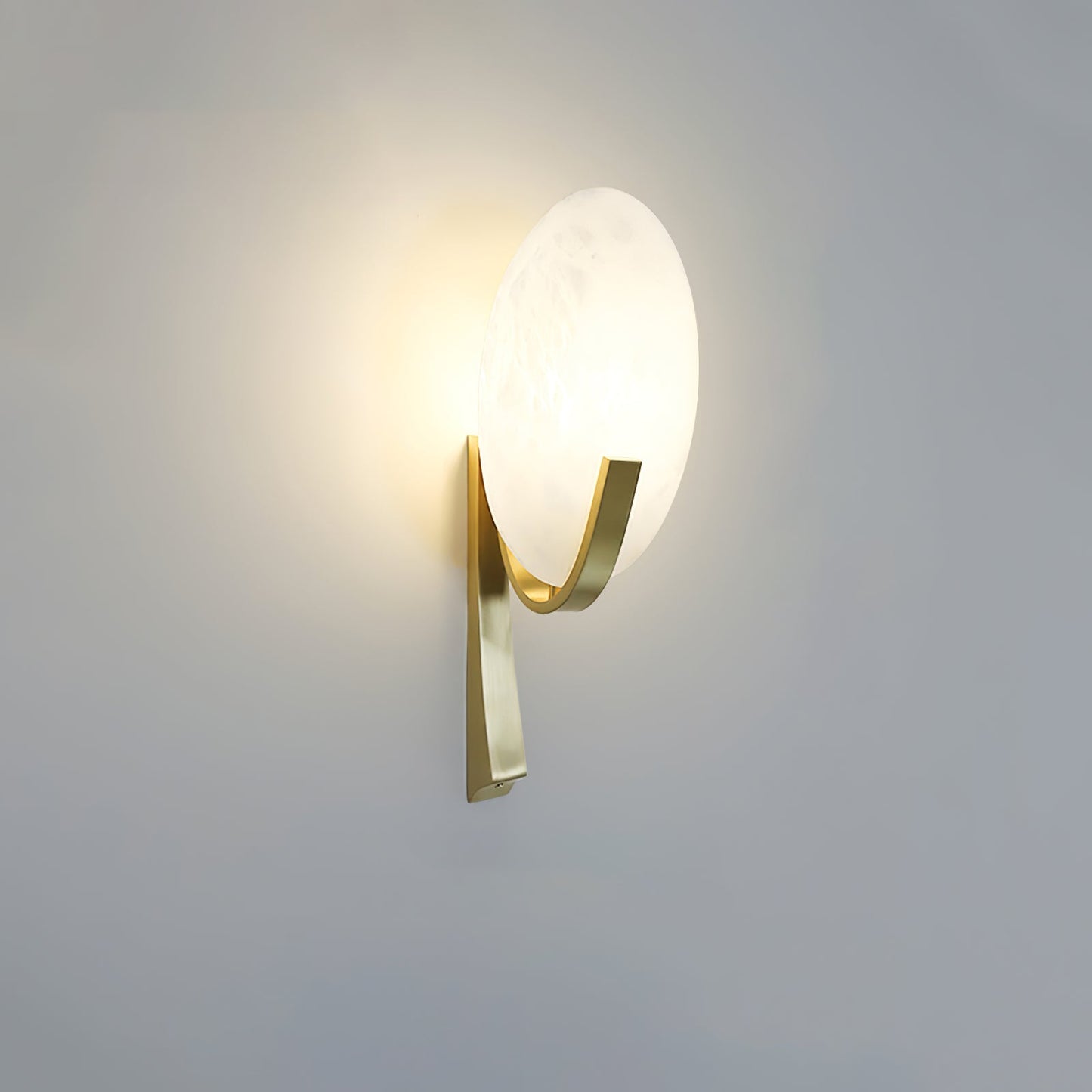 Alice Alabaster Plug-in Wall Lamp with LED and Antique Brass