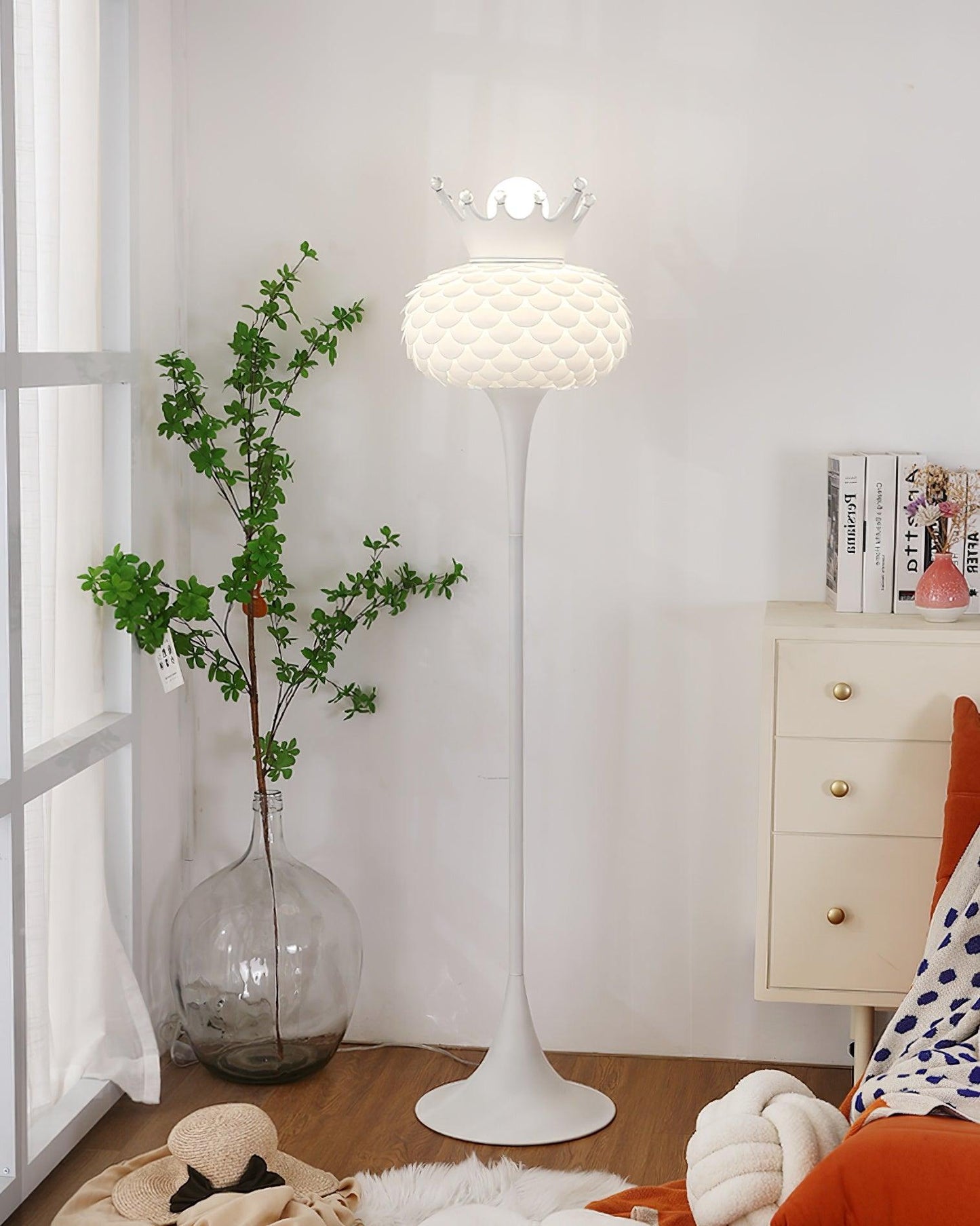 Aluvia Crown Floor Lamp LED Indoor Lighting - Modern Design