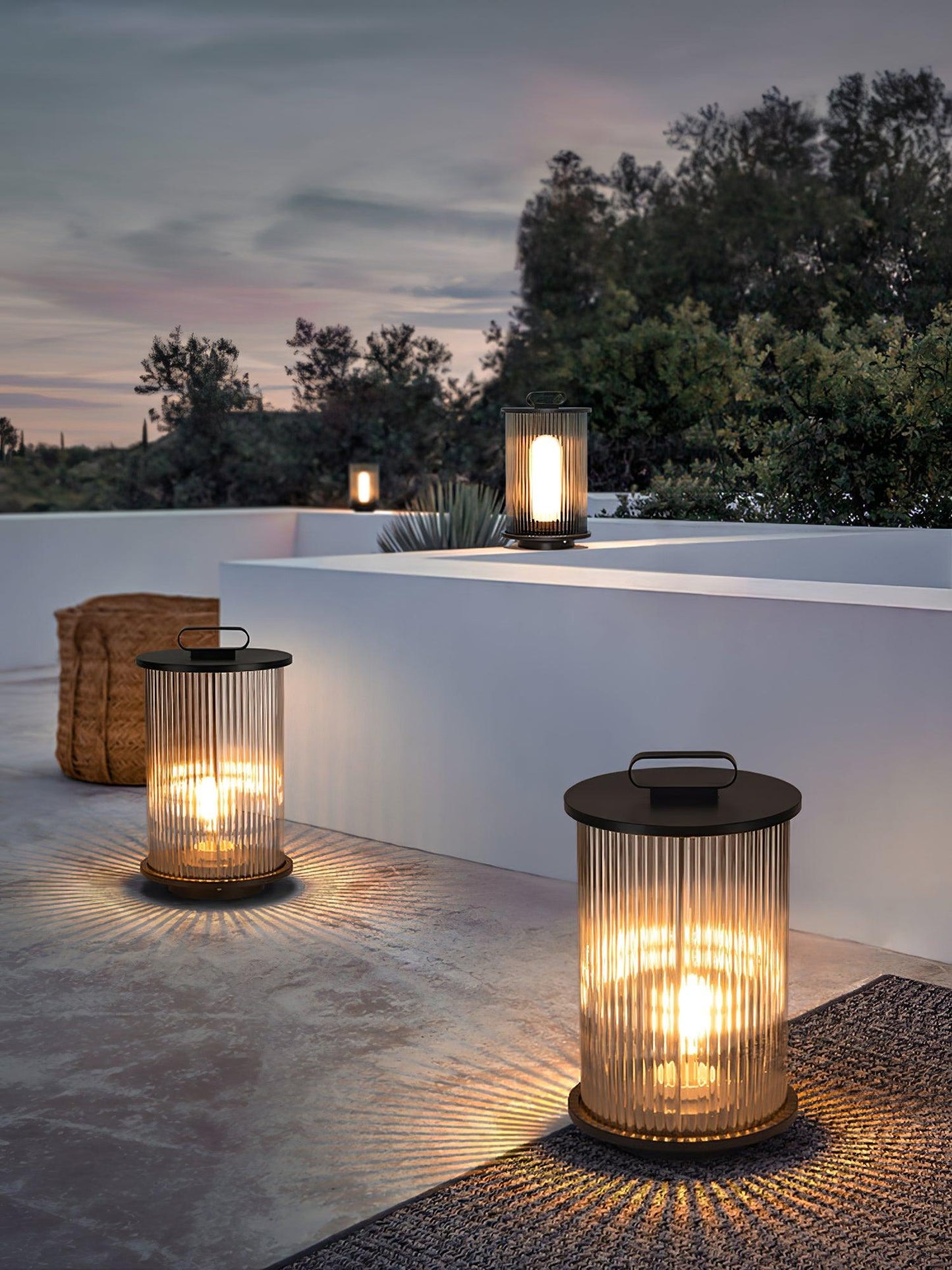 Lantern Garden Solar Outdoor Light with Remote Control