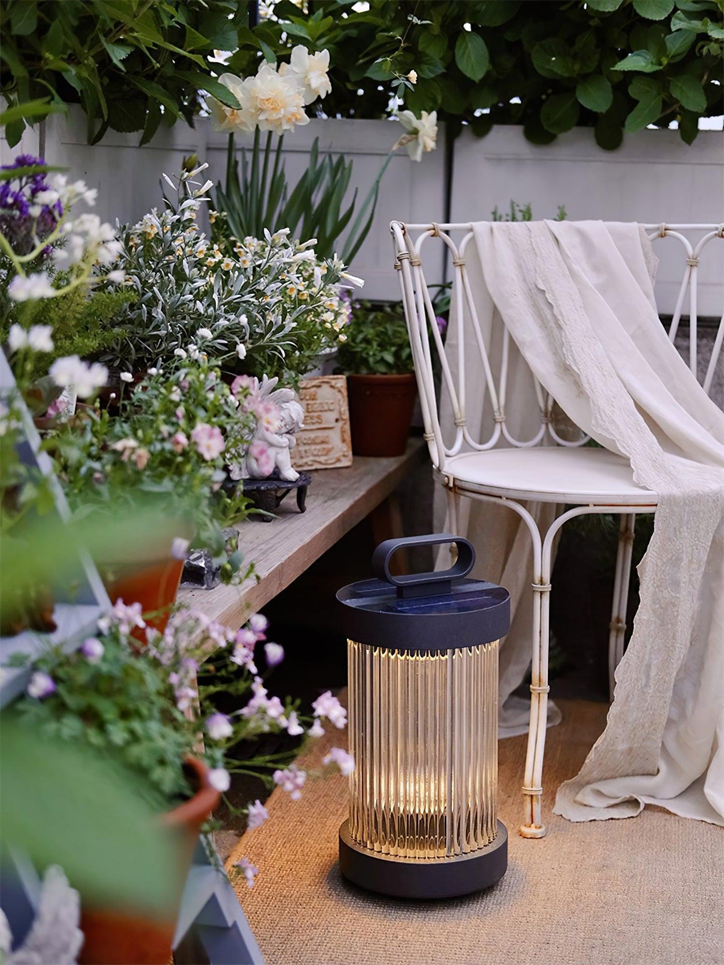 Lantern Garden Solar Outdoor Light with Remote Control