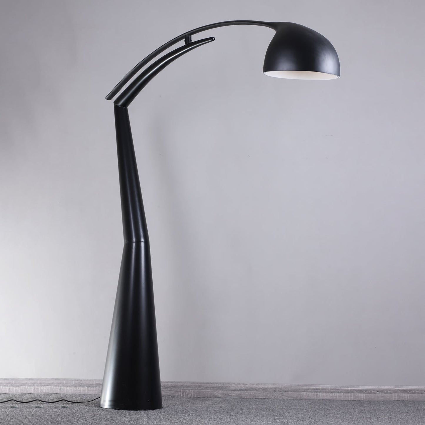 Arden Sculpture Floor Lamp - Contemporary LED Arc Design