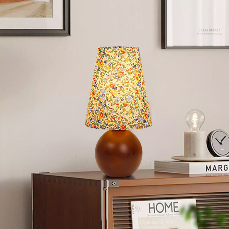 Traditional Vintage Round Table Lamp with Floral Design LED for Bedroom