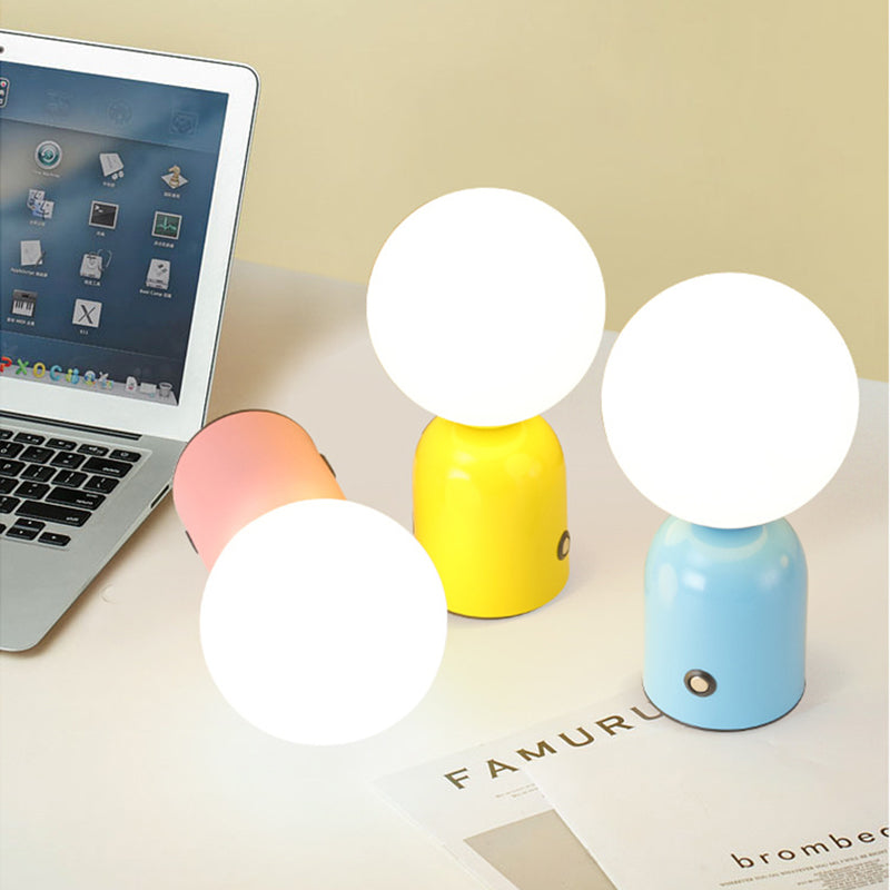 Contemporary Scandinavian Round Orb USB Iron Acrylic LED Table Lamp for Bedroom