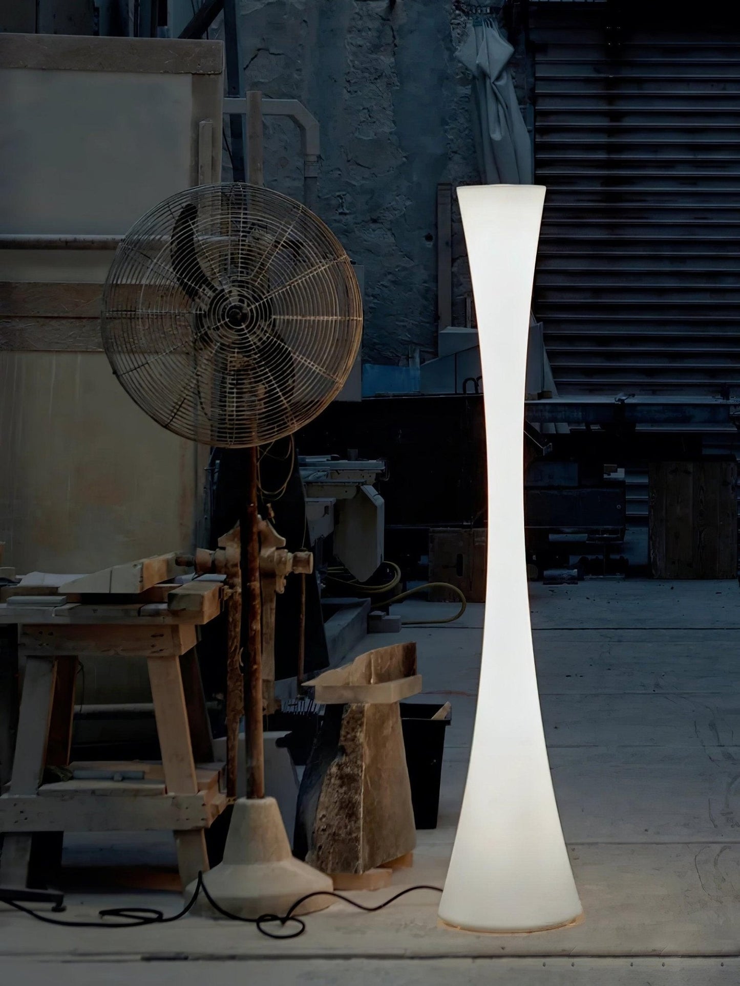 Biconica Pol Floor Lamp with LED Light - Modern White Design