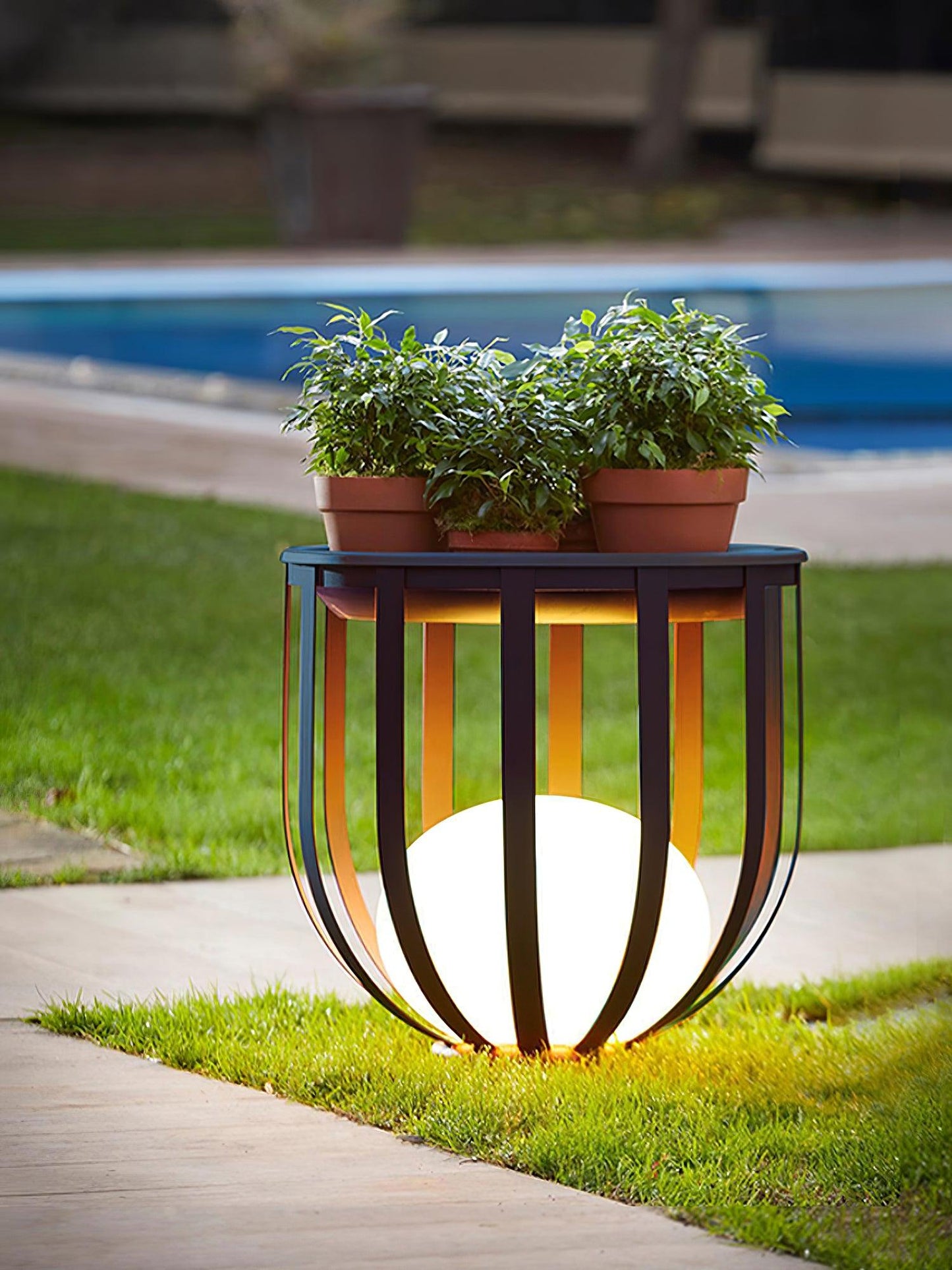 Bols Garden Outdoor Lamp with Dimmable LED and Waterproof Design