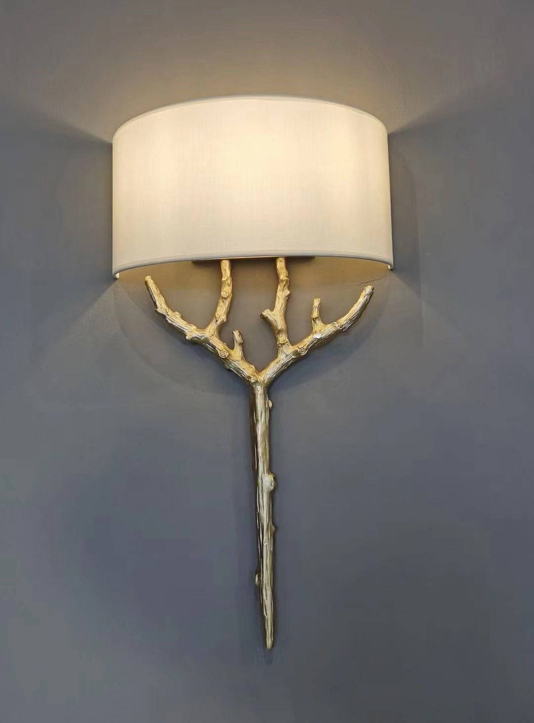 Brass Branch Wall Lamp - Elegant LED Indoor Lighting Fixture