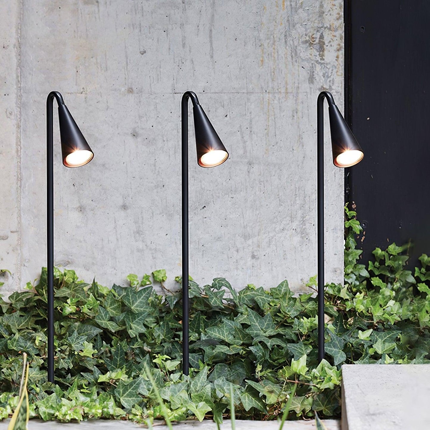 Bellflower Outdoor Floor Lamp - LED Waterproof Garden Light