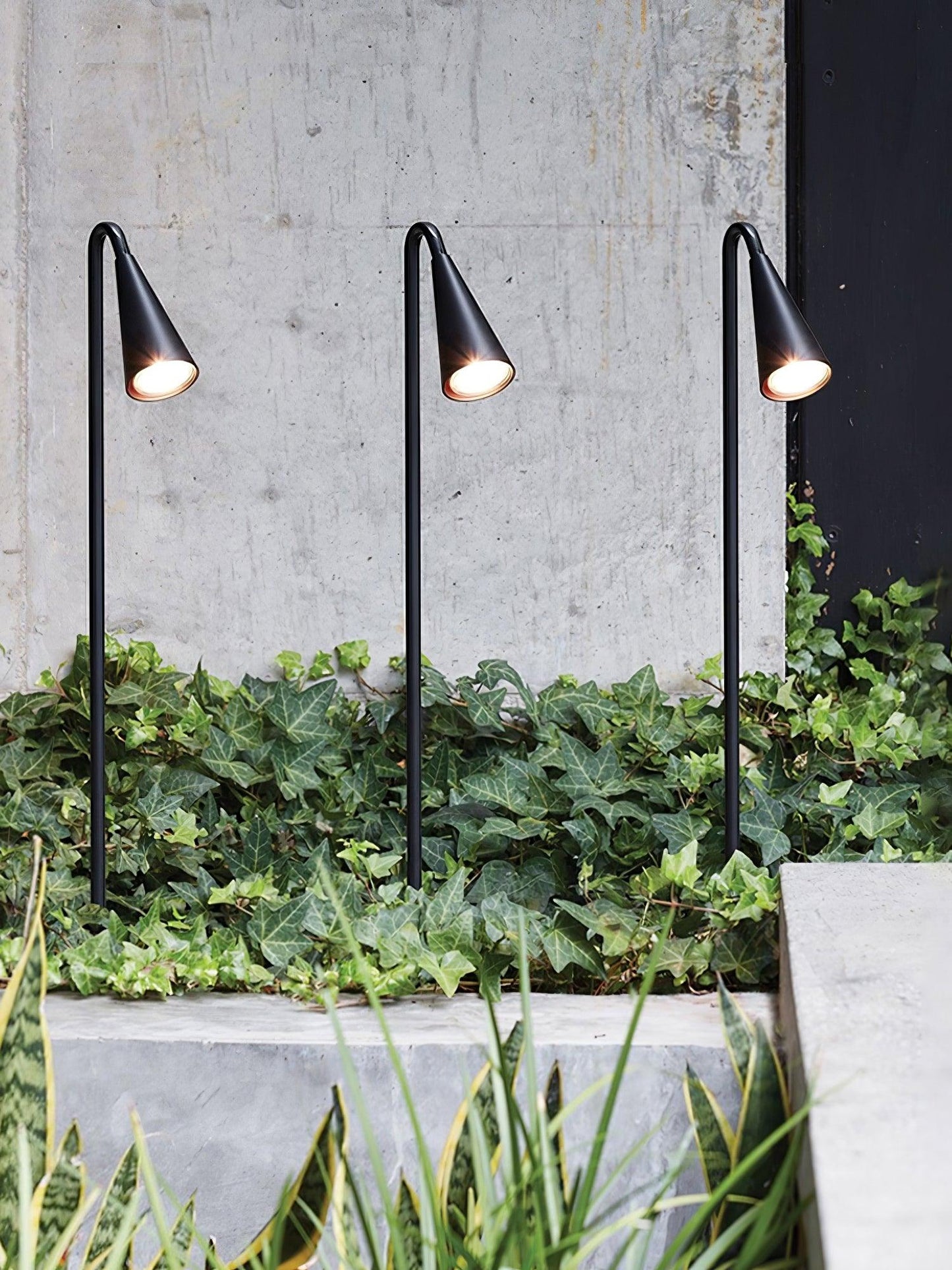 Bellflower Outdoor Floor Lamp - LED Waterproof Garden Light
