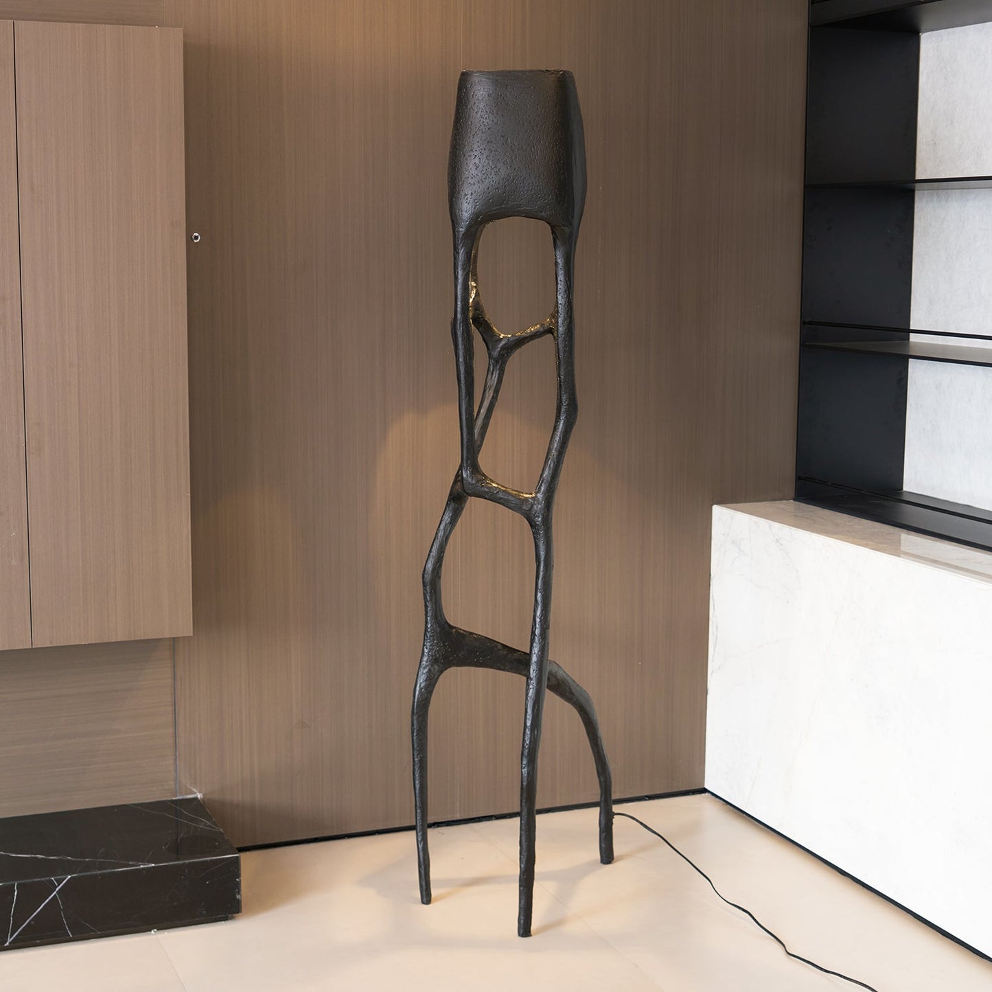 Gothic Sculpture Floor Lamp with LED Light - Black Design