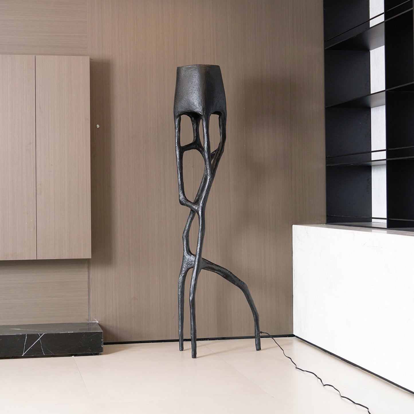 Gothic Sculpture Floor Lamp with LED Light - Black Design