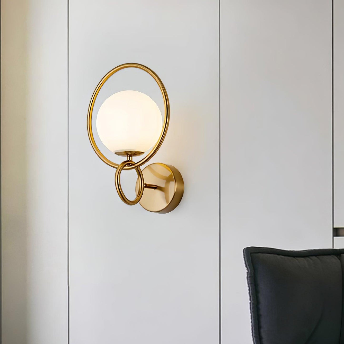 Circle Global Wall Lamp - Elegant Gold Metal LED Light