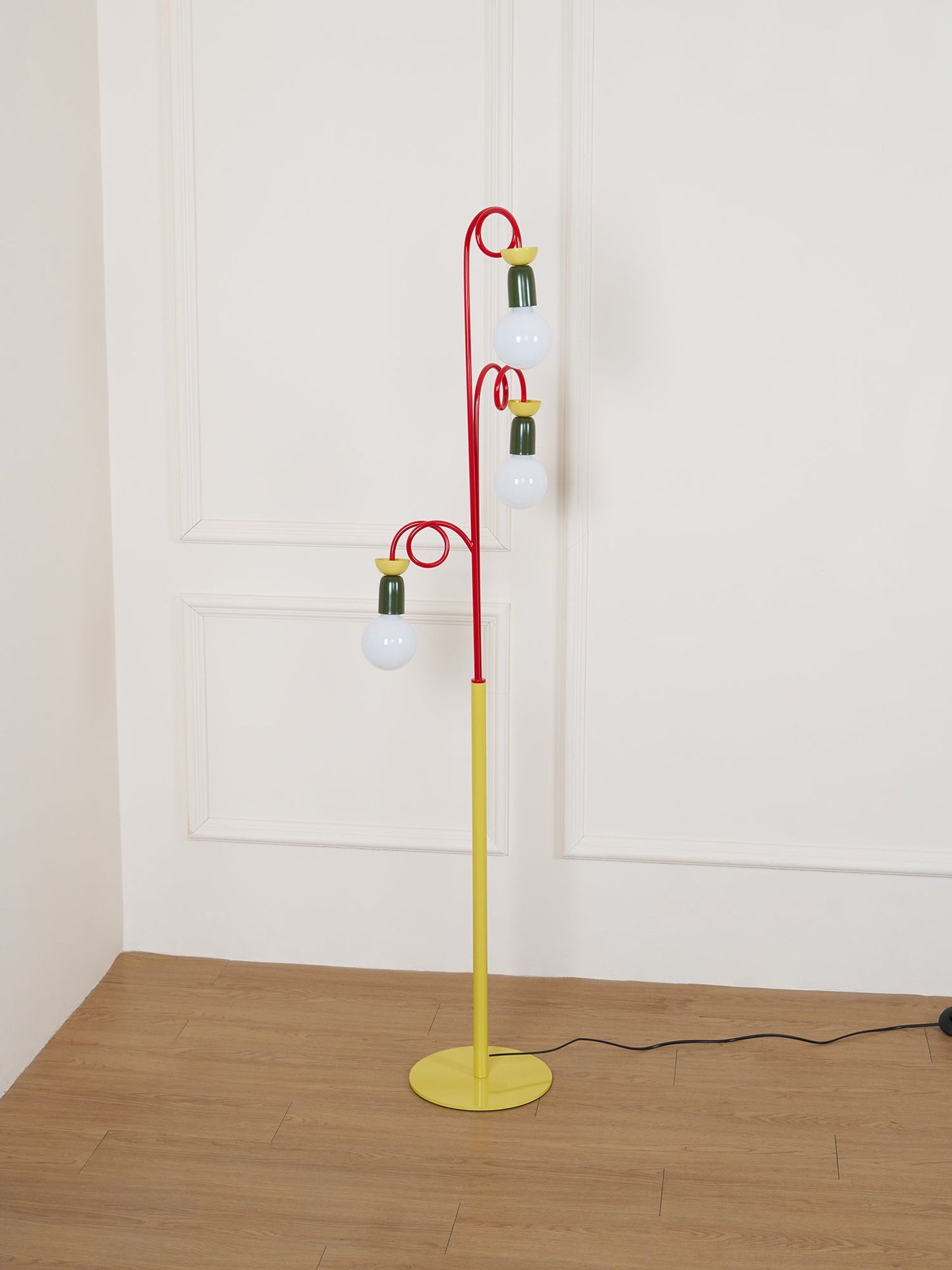 Circulo Play Floor Lamp LED Retro Geometric Design